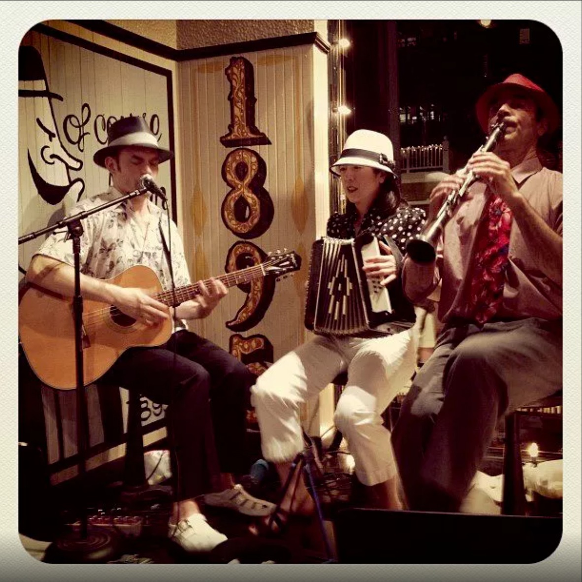 French Accordéon Trio Manège à Trois