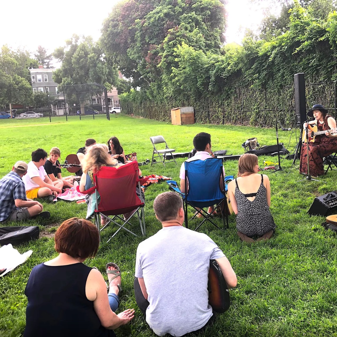 Student recital at the Raymond park in  Cambridge MA