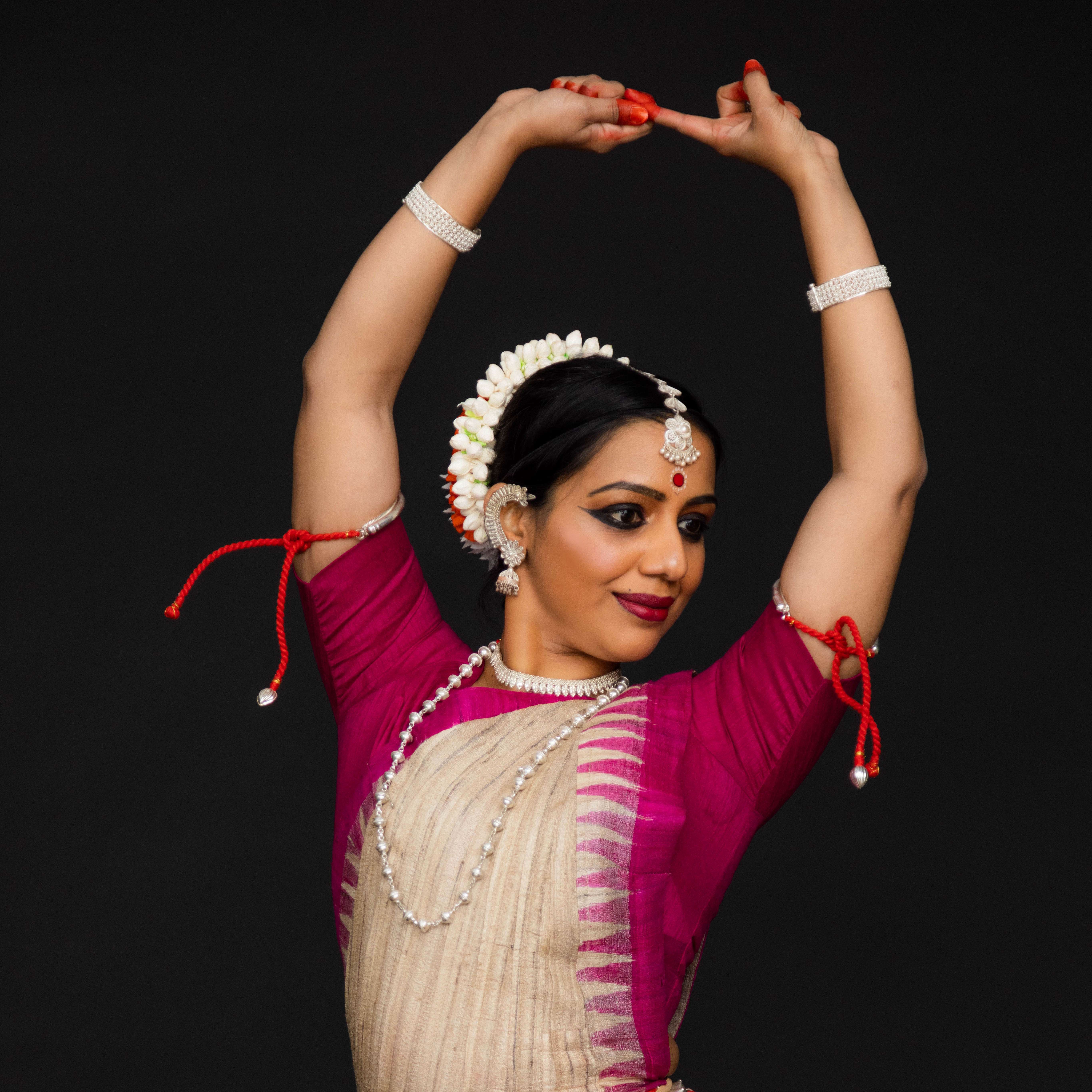 Odissi Dancer Sujata Mohapatra at Erasing Borders Festival - The New York  Times
