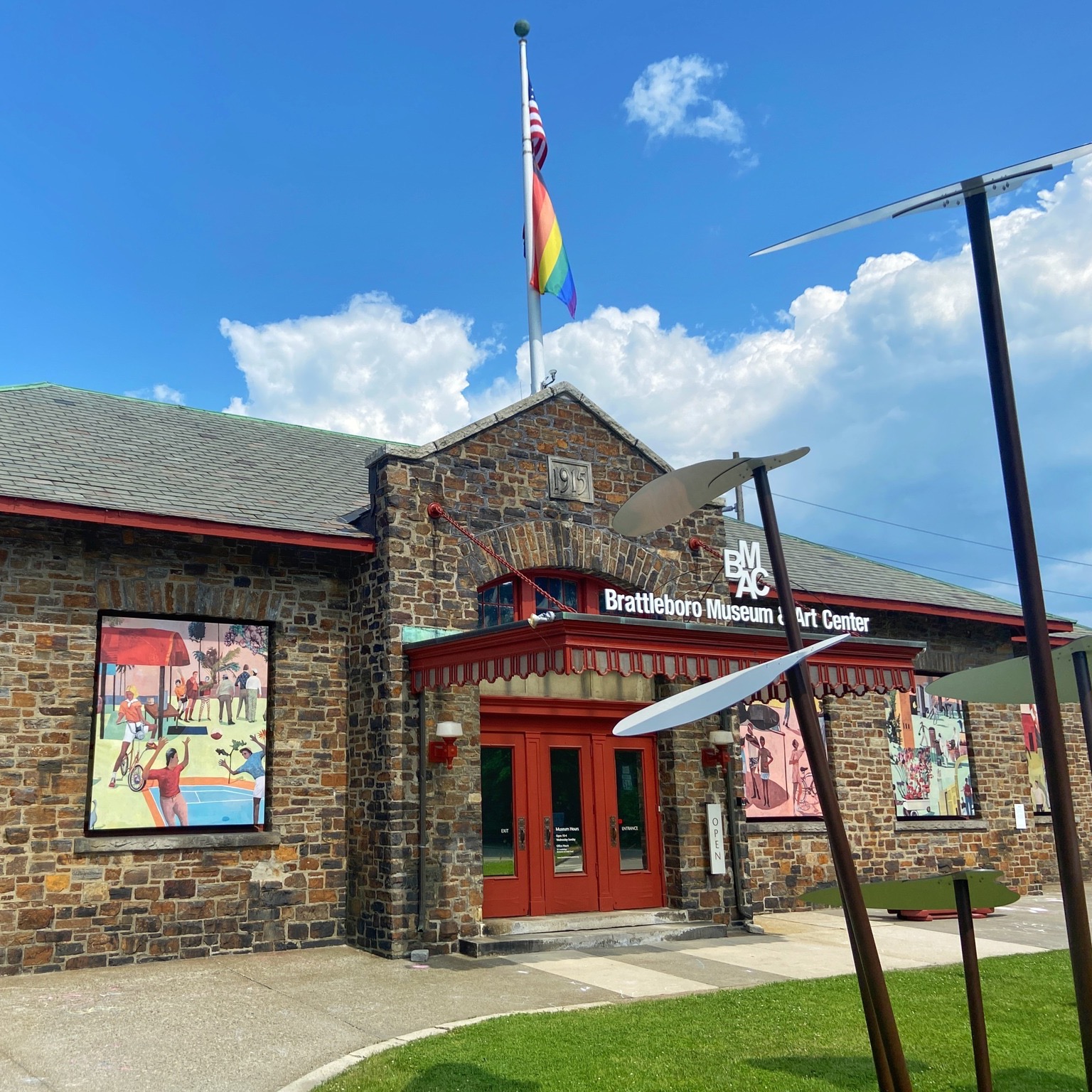 Front of the Brattleboro Museum & Art Center building 