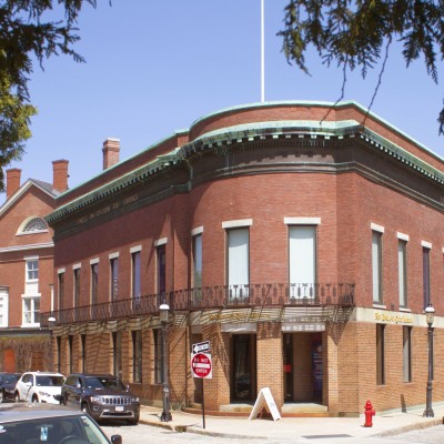 The NEQM resides in a historic 1842 building