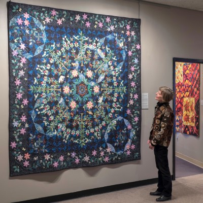Exhibitions feature master works from international quilt artists